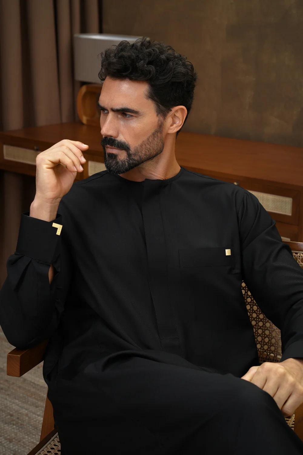 Black Premium Thobe