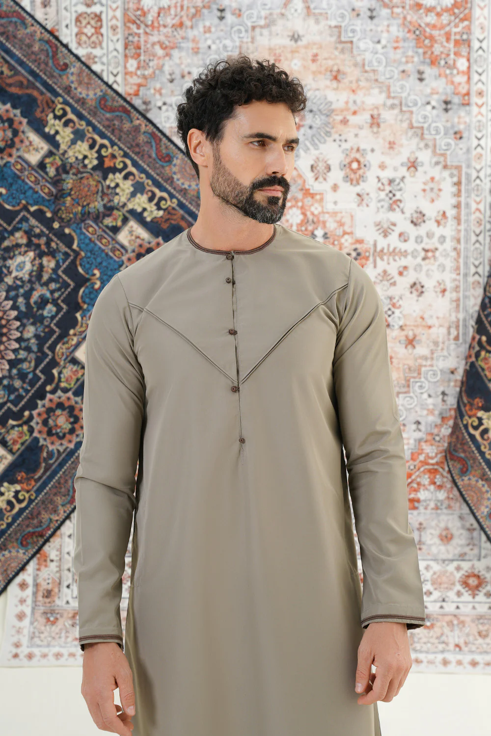 Emirati Walnut Thobe - Image 5