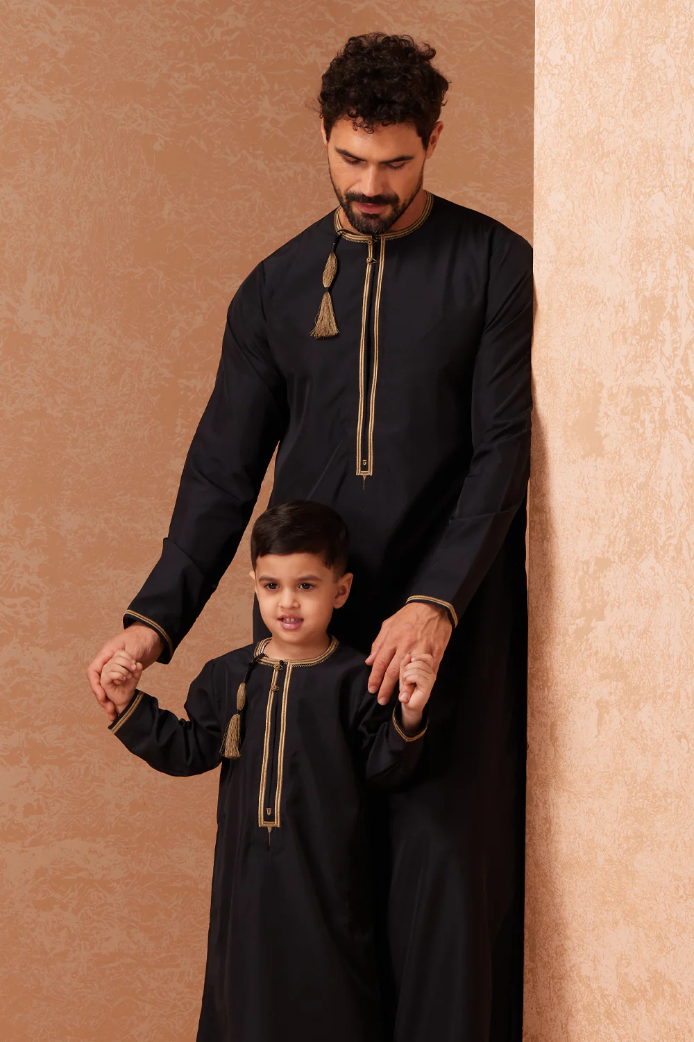 Omani Black Thobe - Image 5