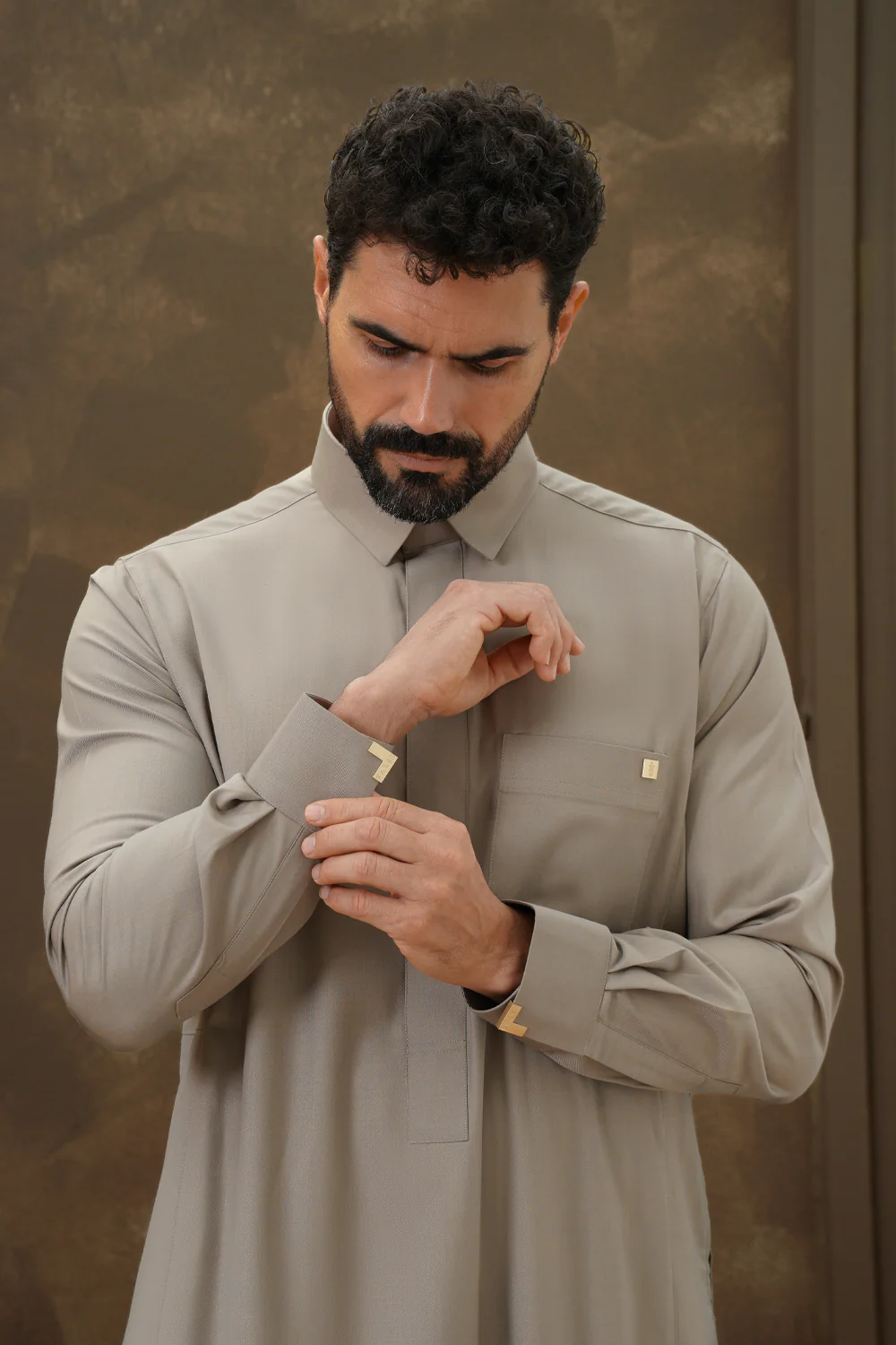 Qatari Taupe Thobe